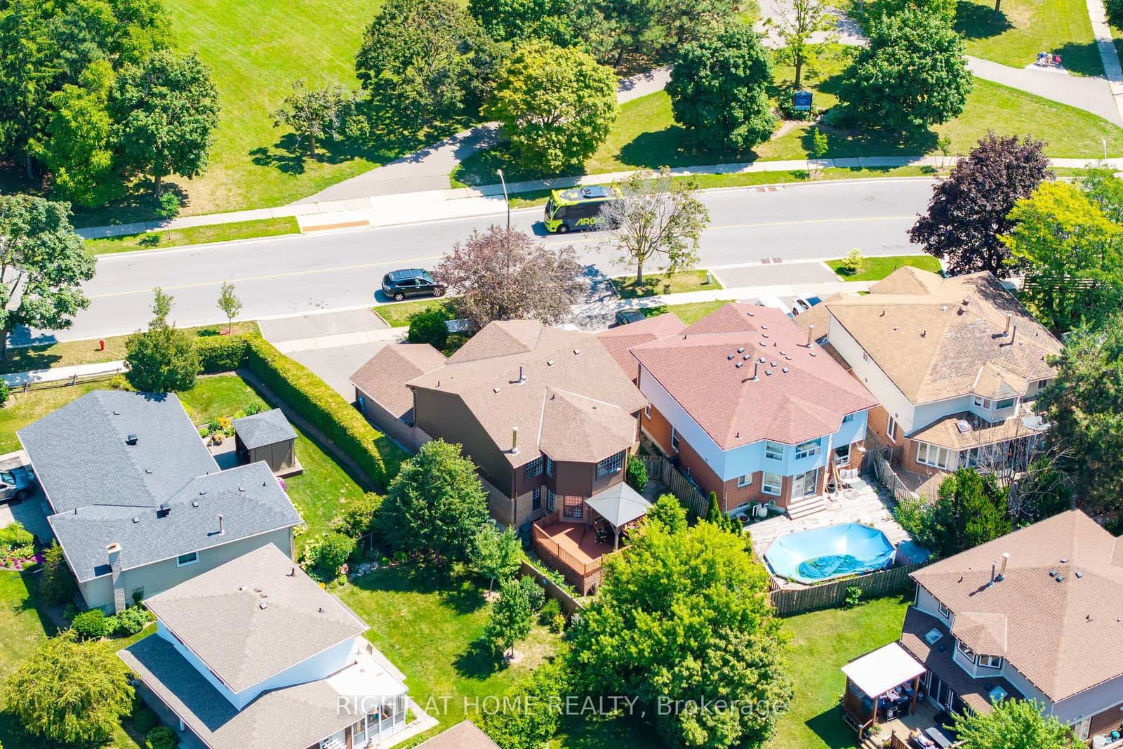 345 Mill Street S thumbnail 47