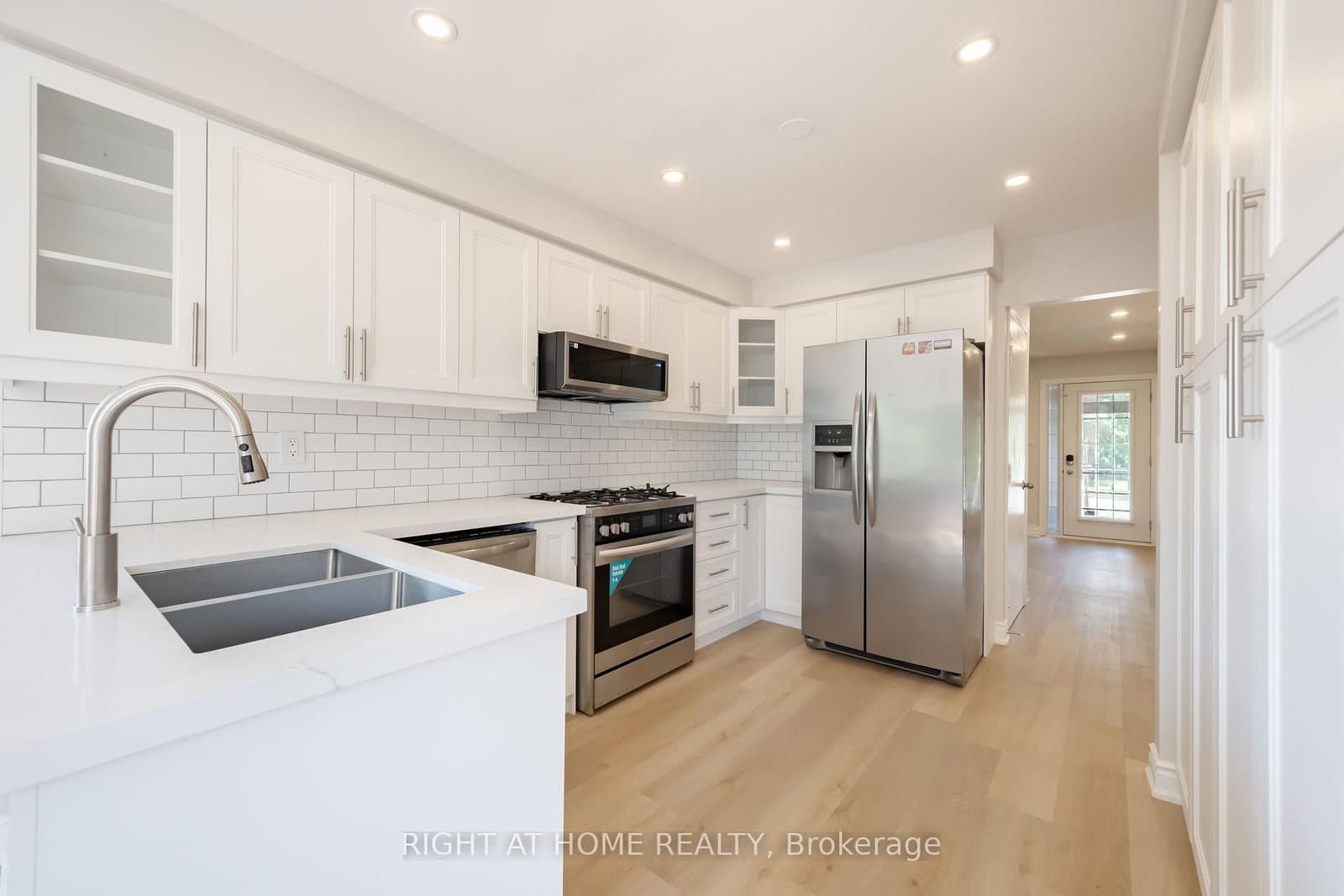 345 Mill Street S thumbnail 7