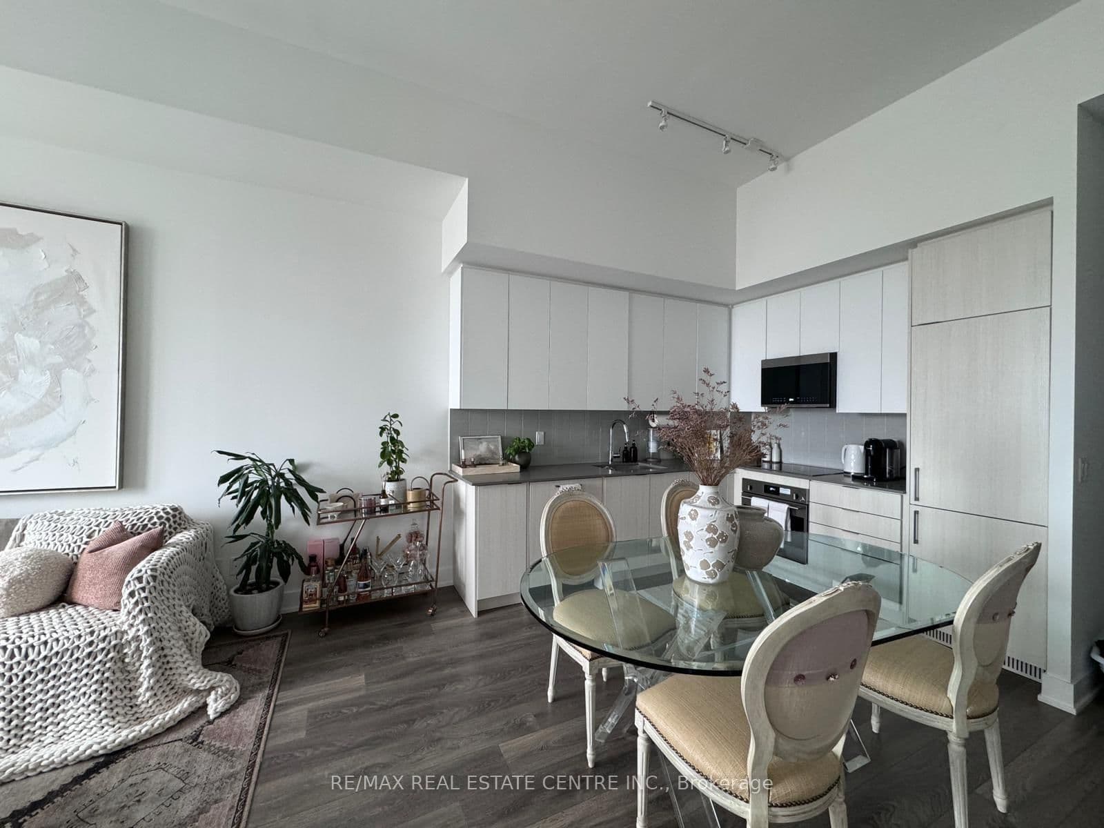 2481 Taunton Road, Unit 308 thumbnail 10