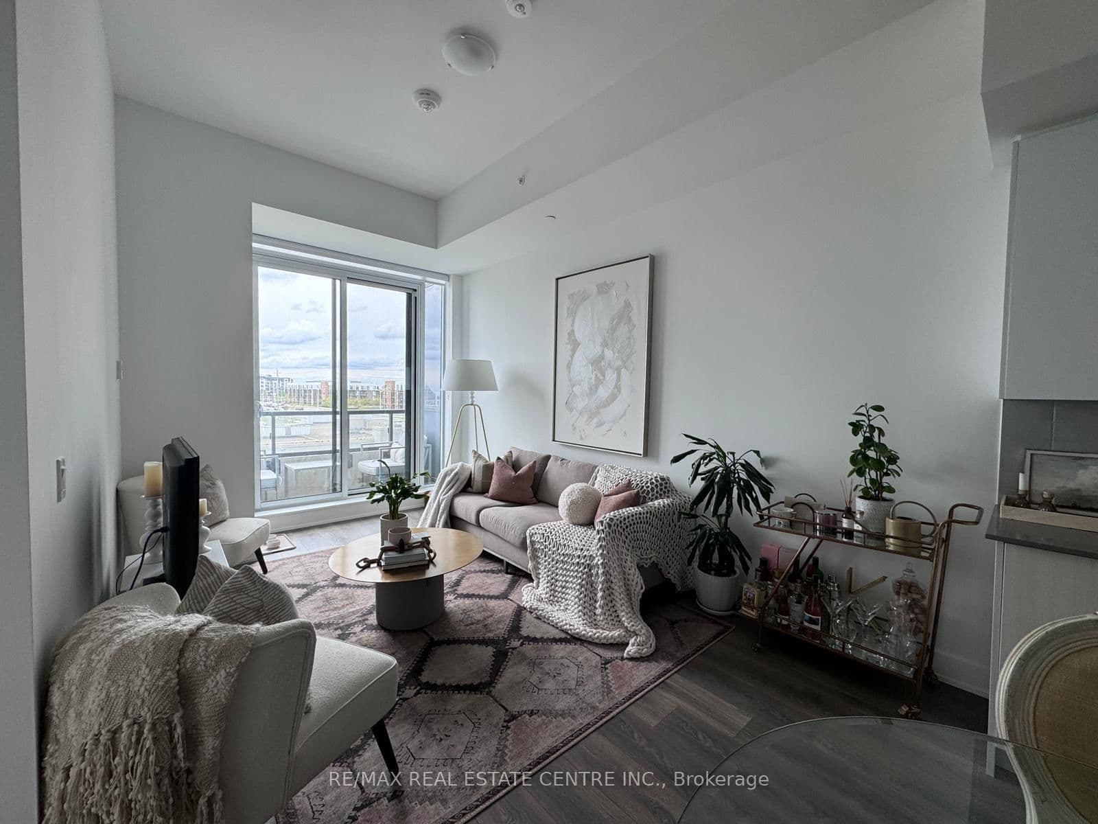2481 Taunton Road, Unit 308 thumbnail 5