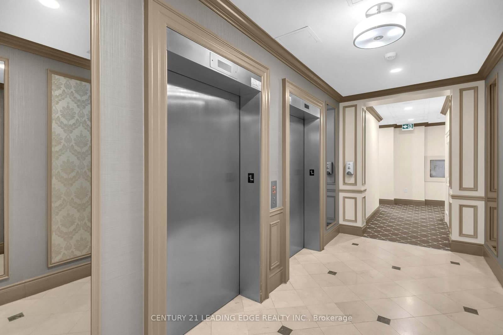 442 Maple Ave Avenue, Unit 403 thumbnail 10