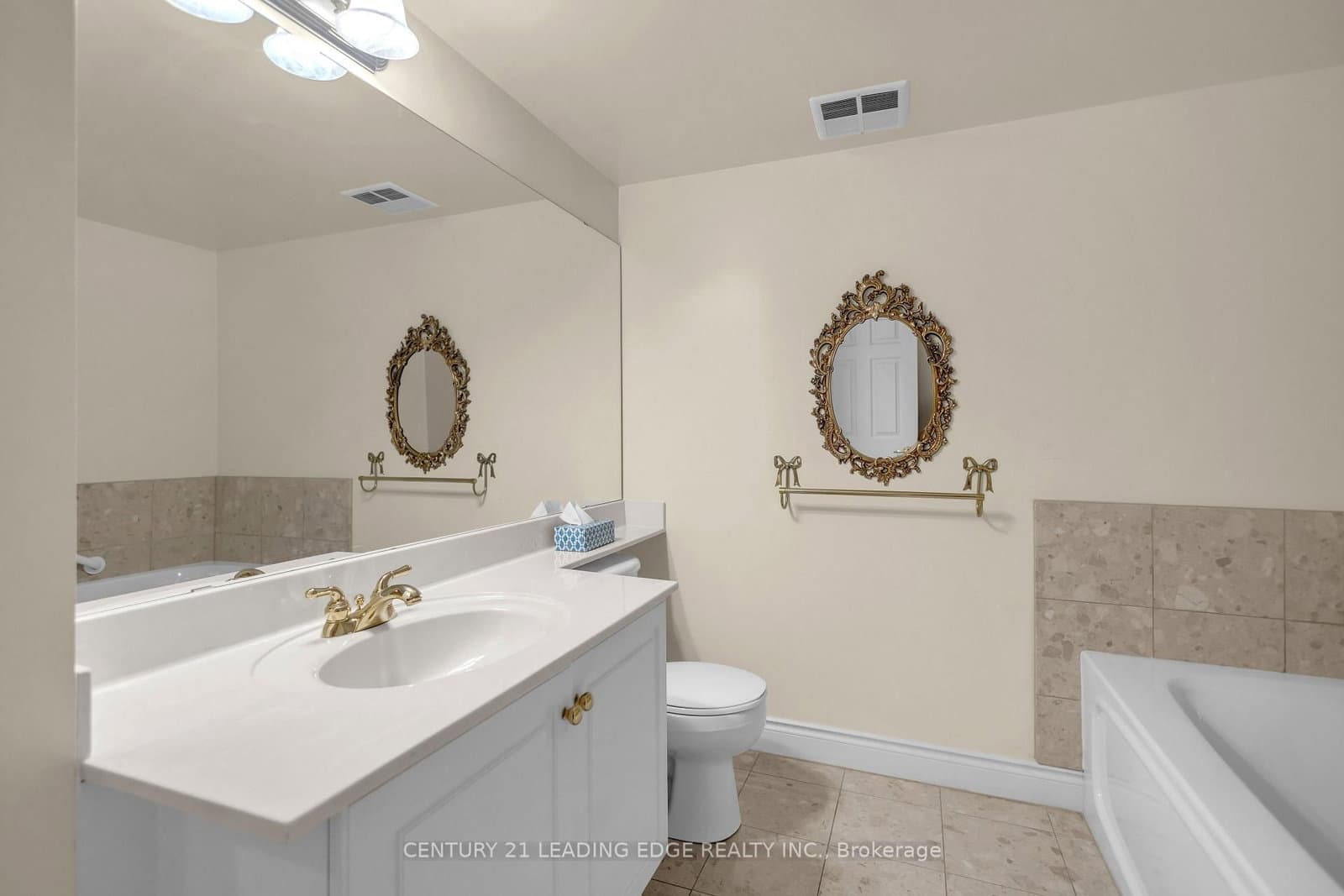 442 Maple Ave Avenue, Unit 403 thumbnail 15