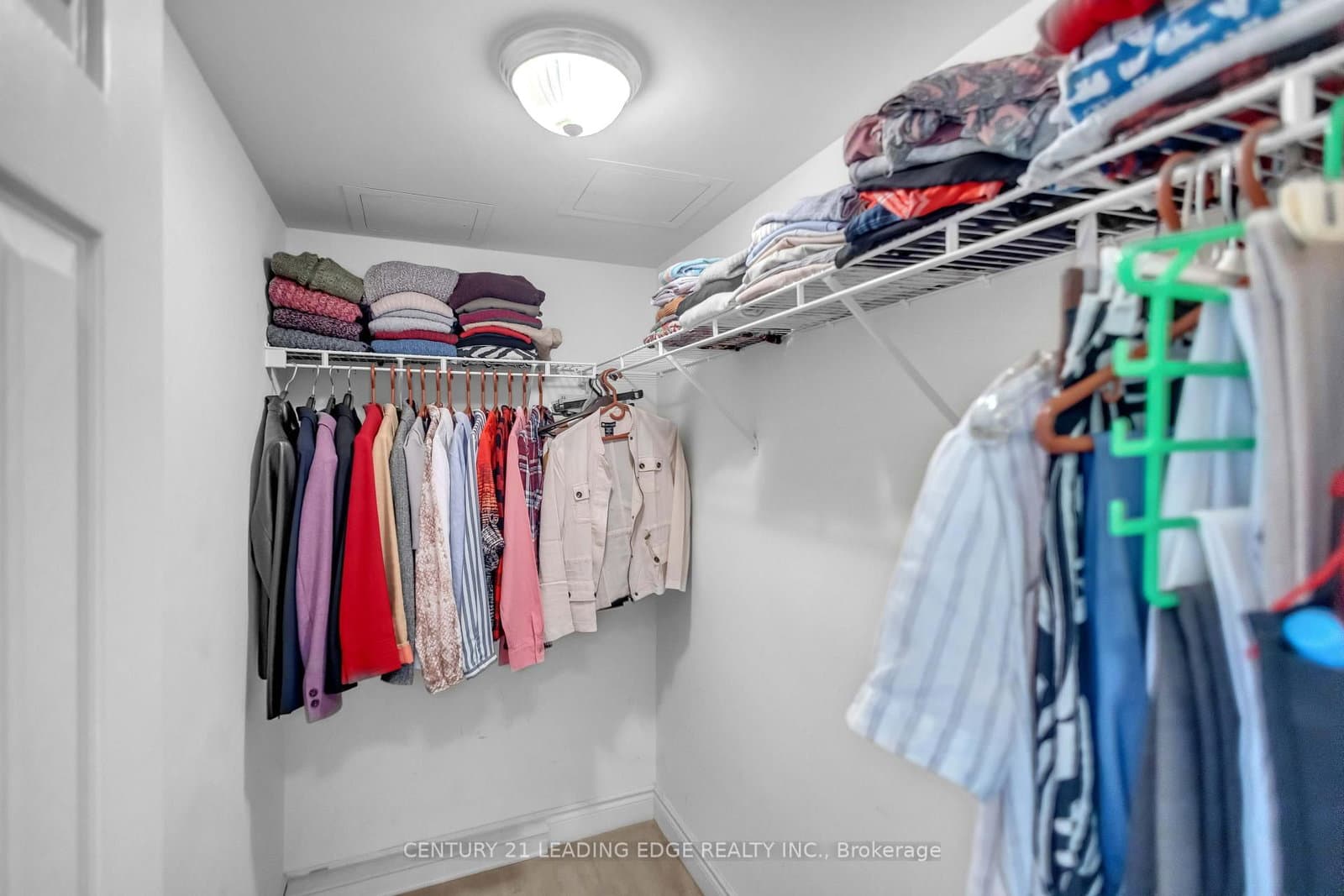 442 Maple Ave Avenue, Unit 403 thumbnail 18