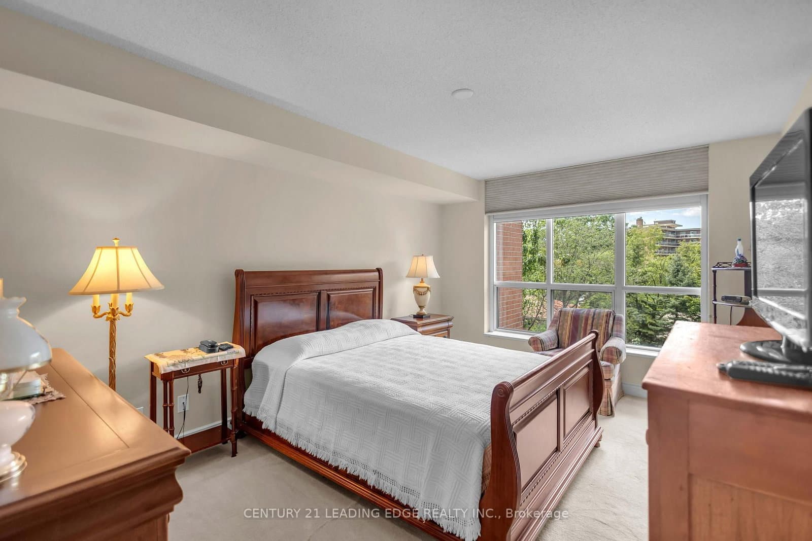 442 Maple Ave Avenue, Unit 403 thumbnail 20