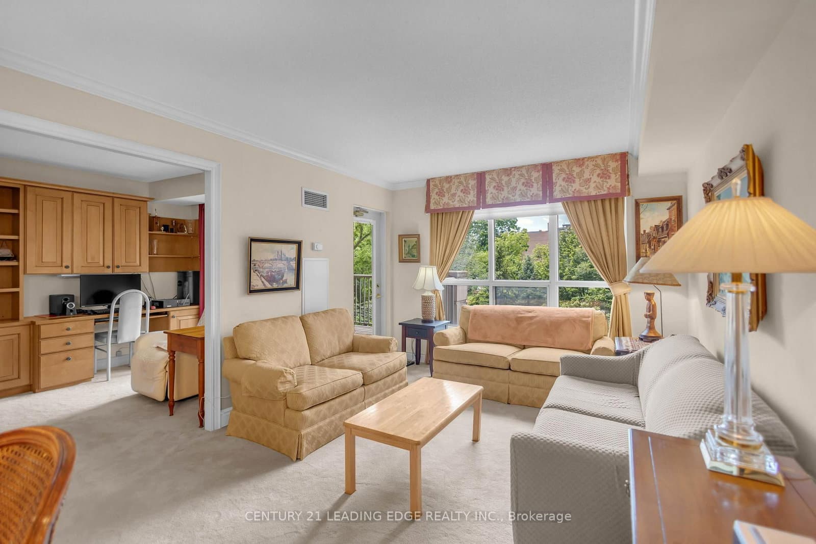 442 Maple Ave Avenue, Unit 403 thumbnail 25