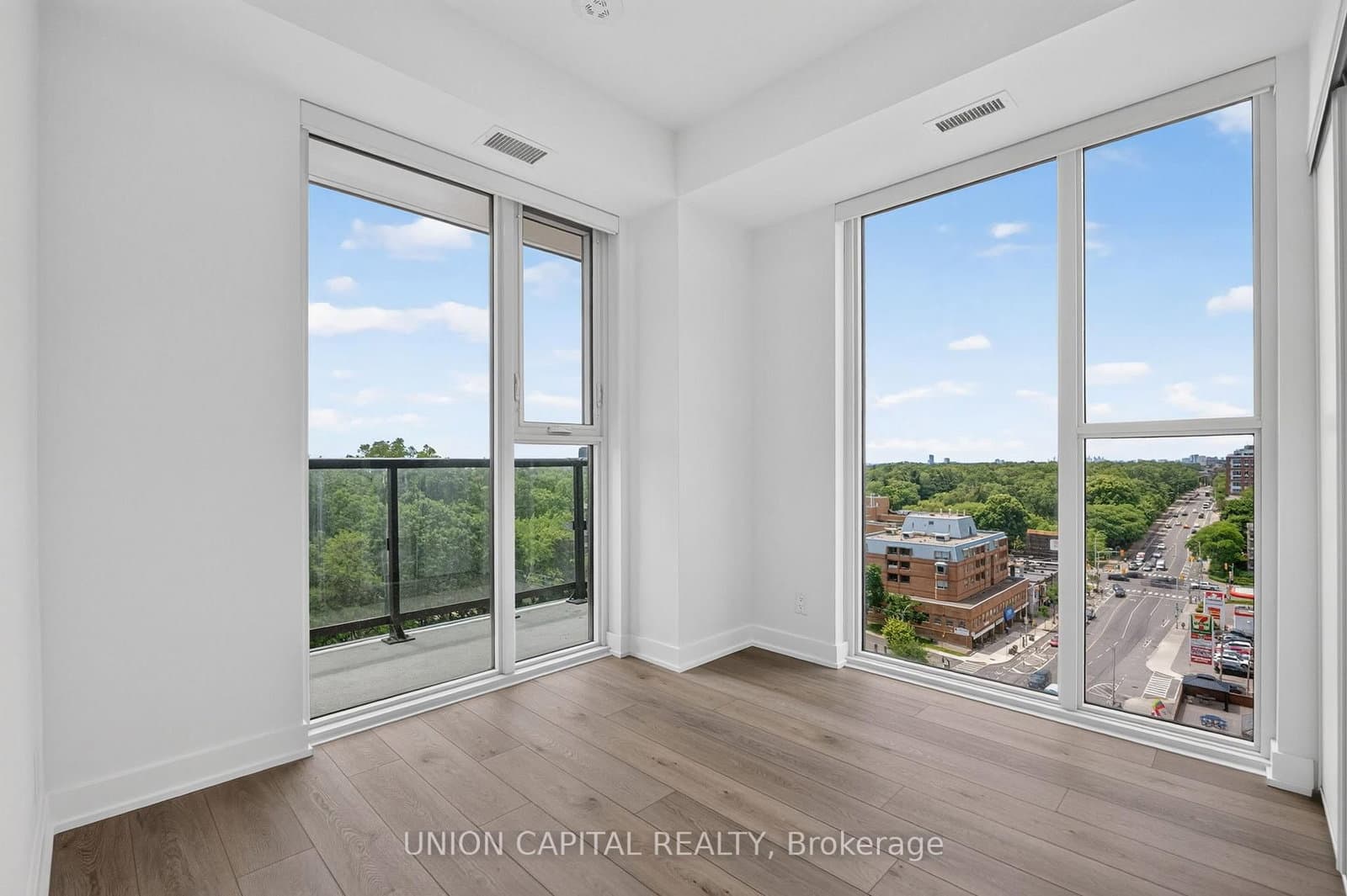 1660 Bloor Street W, Unit 910 thumbnail 15