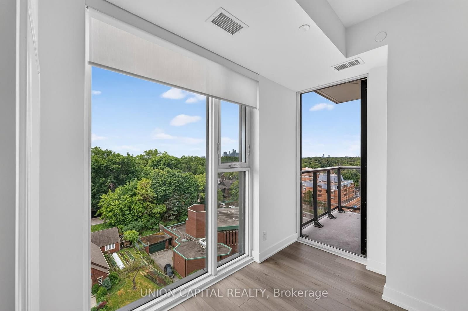 1660 Bloor Street W, Unit 910 thumbnail 18
