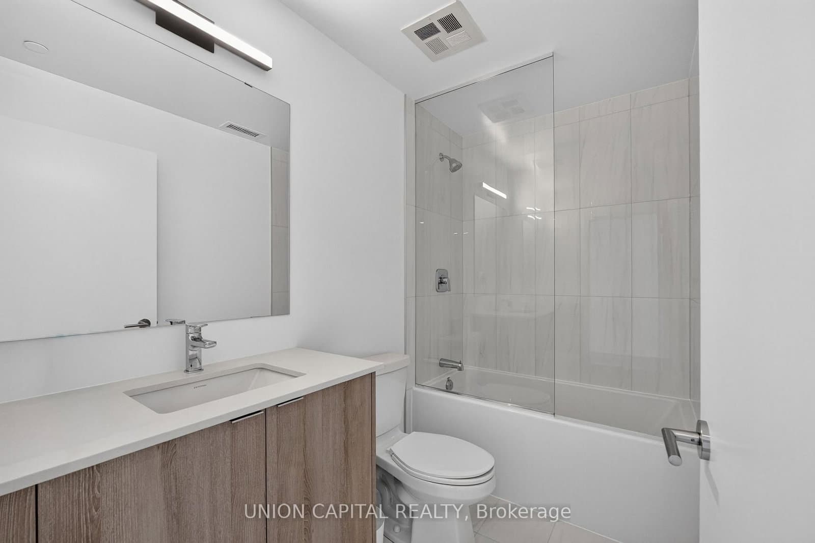 1660 Bloor Street W, Unit 910 thumbnail 23