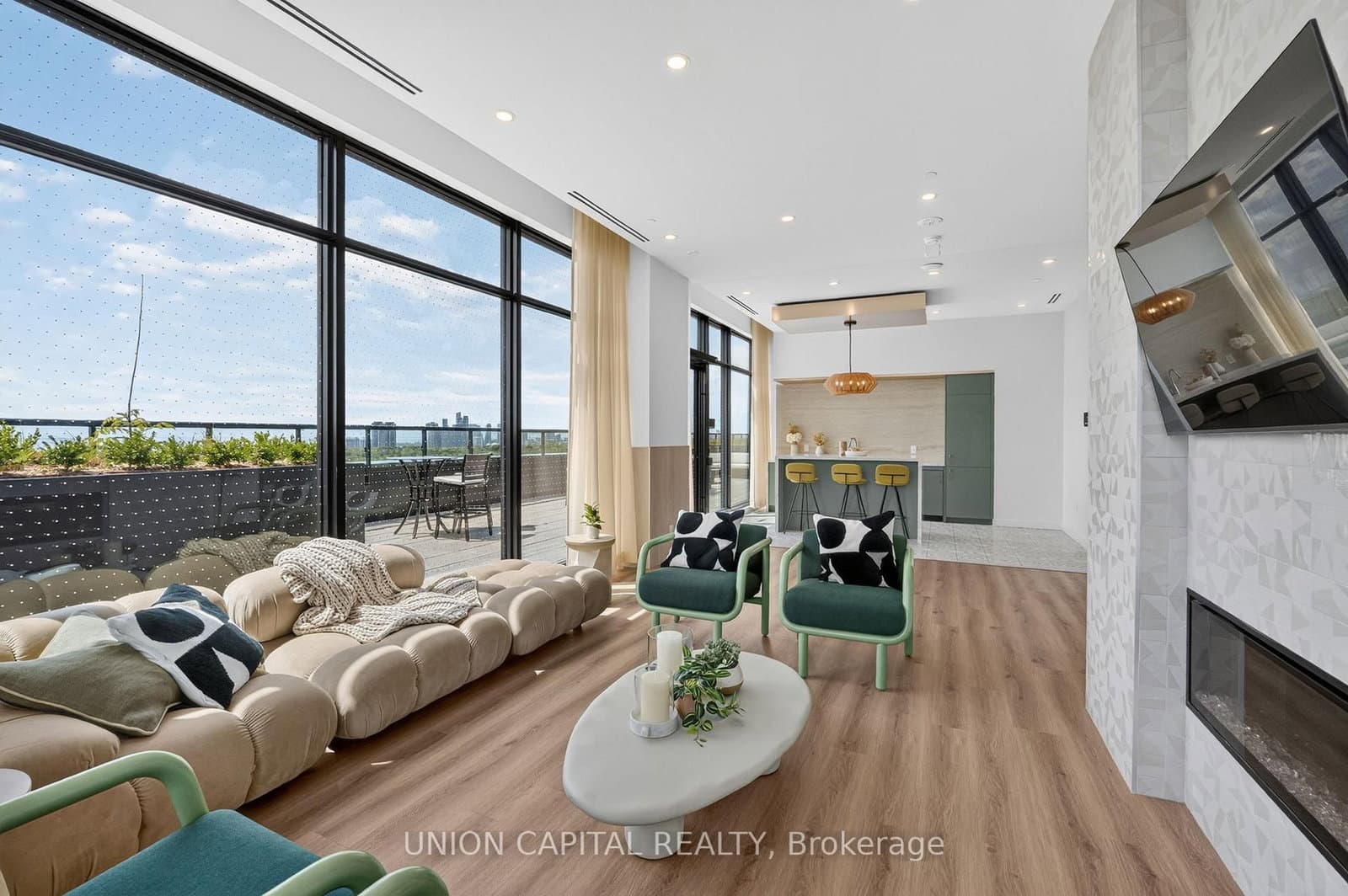 1660 Bloor Street W, Unit 910 thumbnail 30