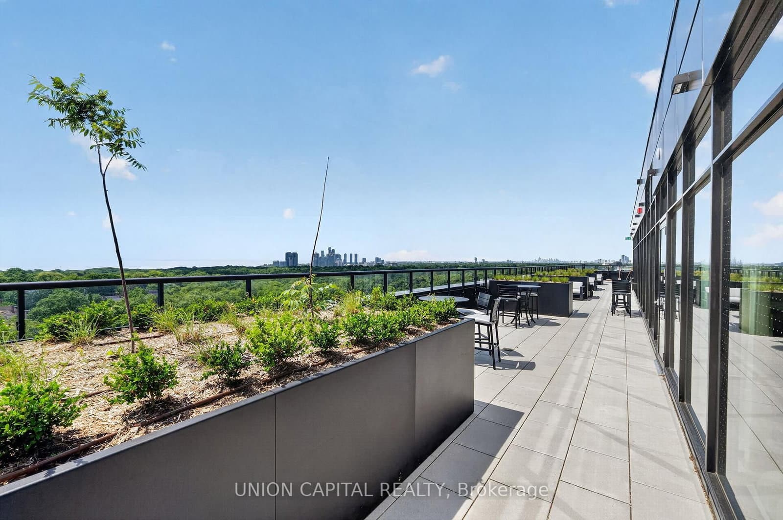 1660 Bloor Street W, Unit 910 thumbnail 31