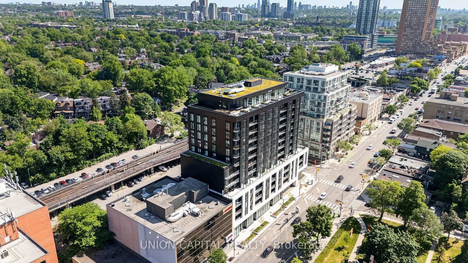 1660 Bloor Street W, Unit 910 thumbnail 36