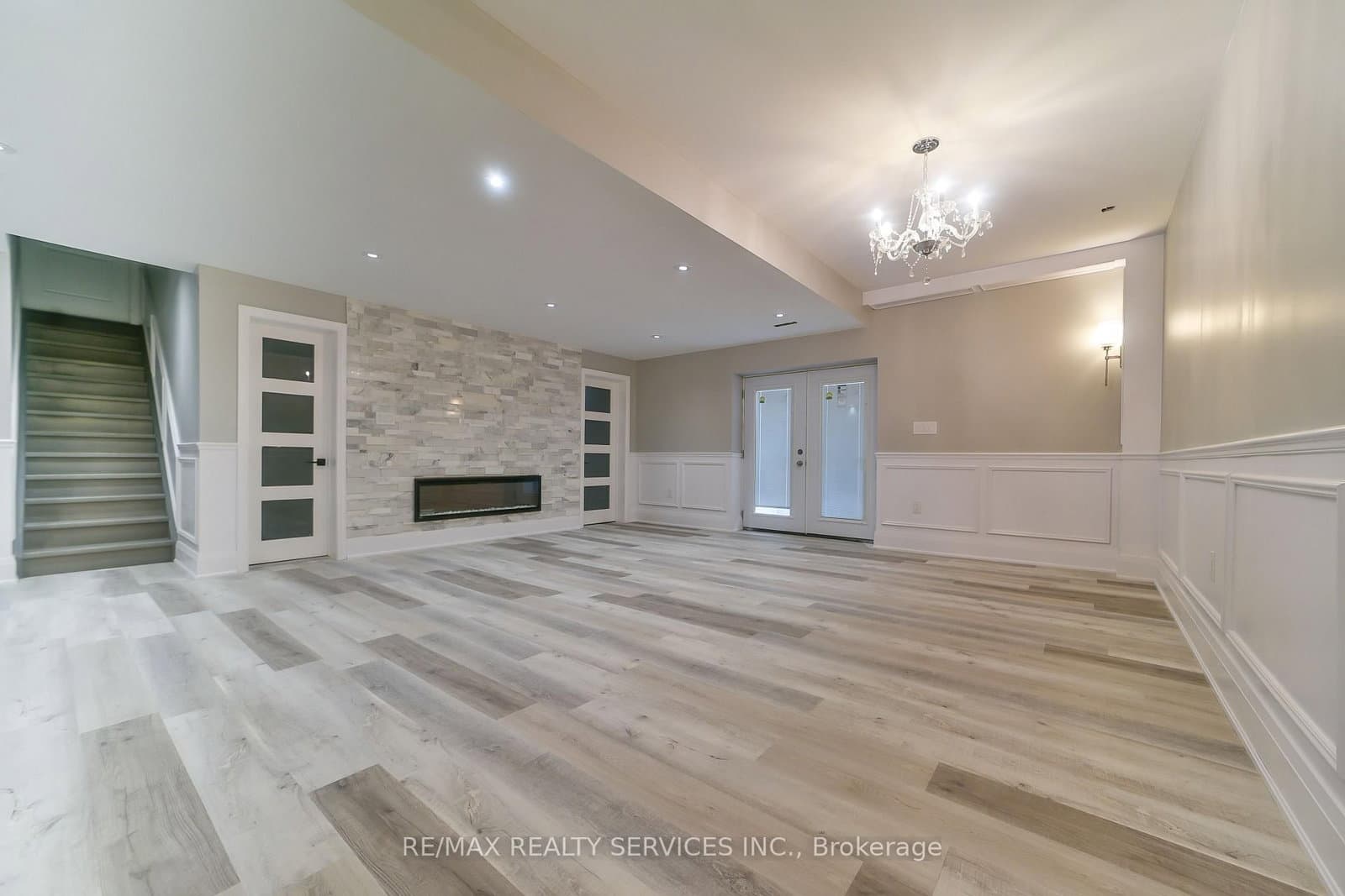 20 Malaspina Close, Unit Bsmt thumbnail 15