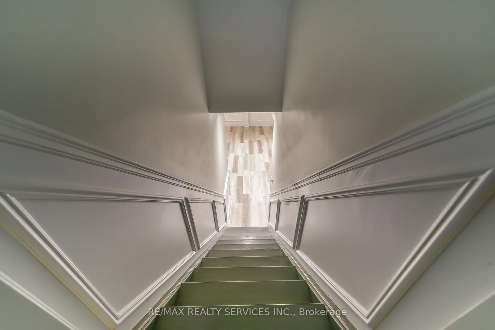 20 Malaspina Close, Unit Bsmt thumbnail 45