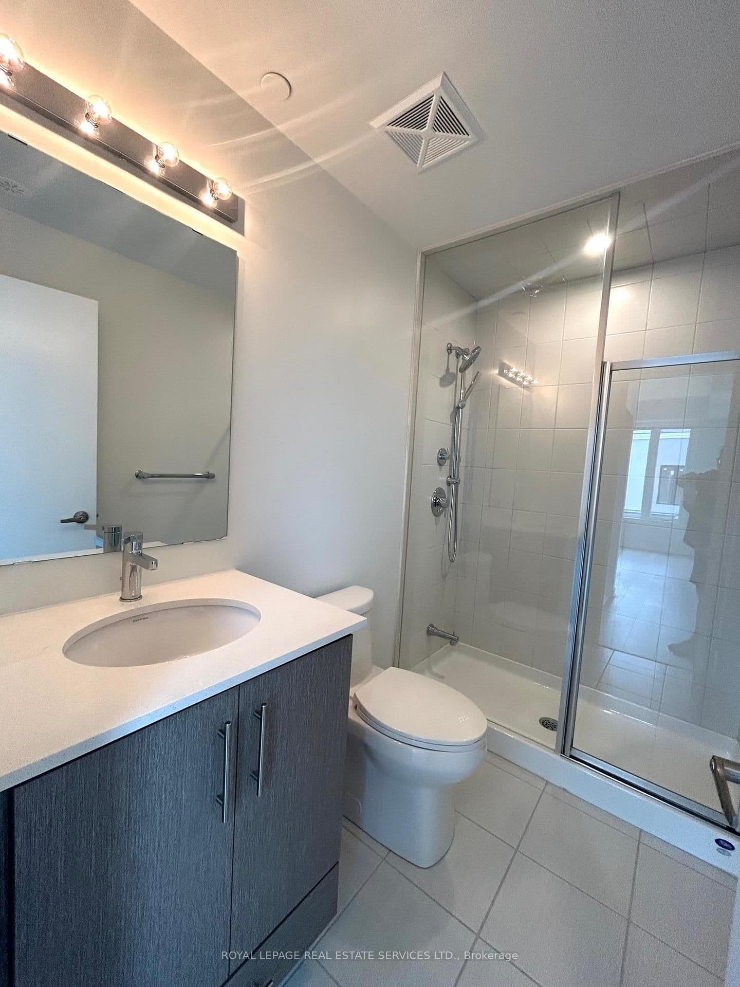 3405 Ridgeway Drive E, Unit 18 thumbnail 17