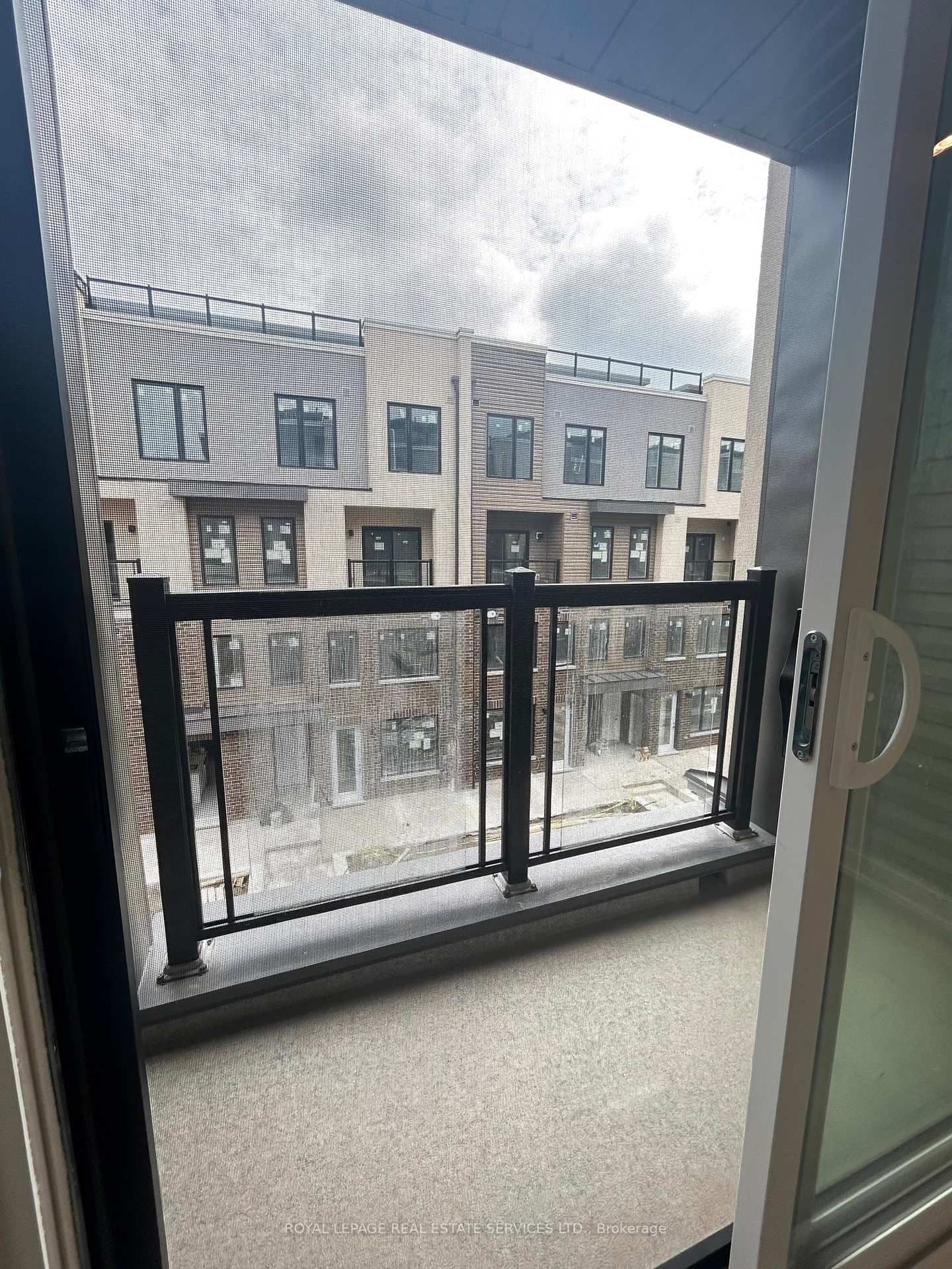 3405 Ridgeway Drive E, Unit 18 thumbnail 25