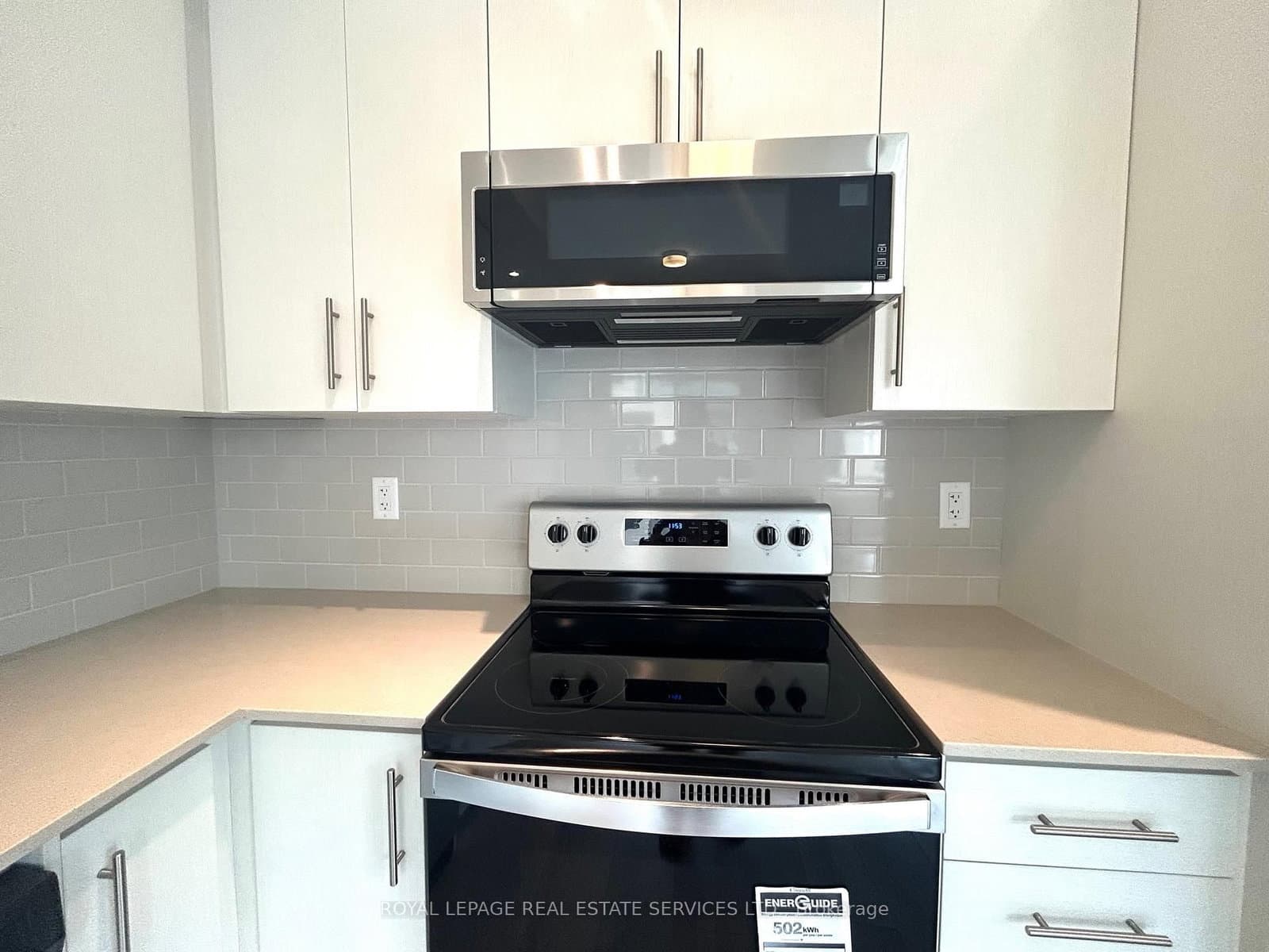3405 Ridgeway Drive E, Unit 18 thumbnail 5