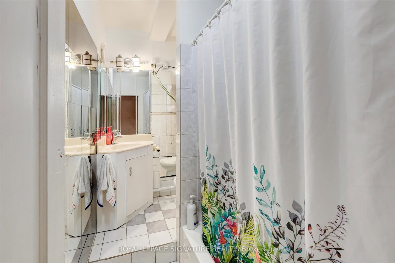 3142 Dundas Street W thumbnail 11
