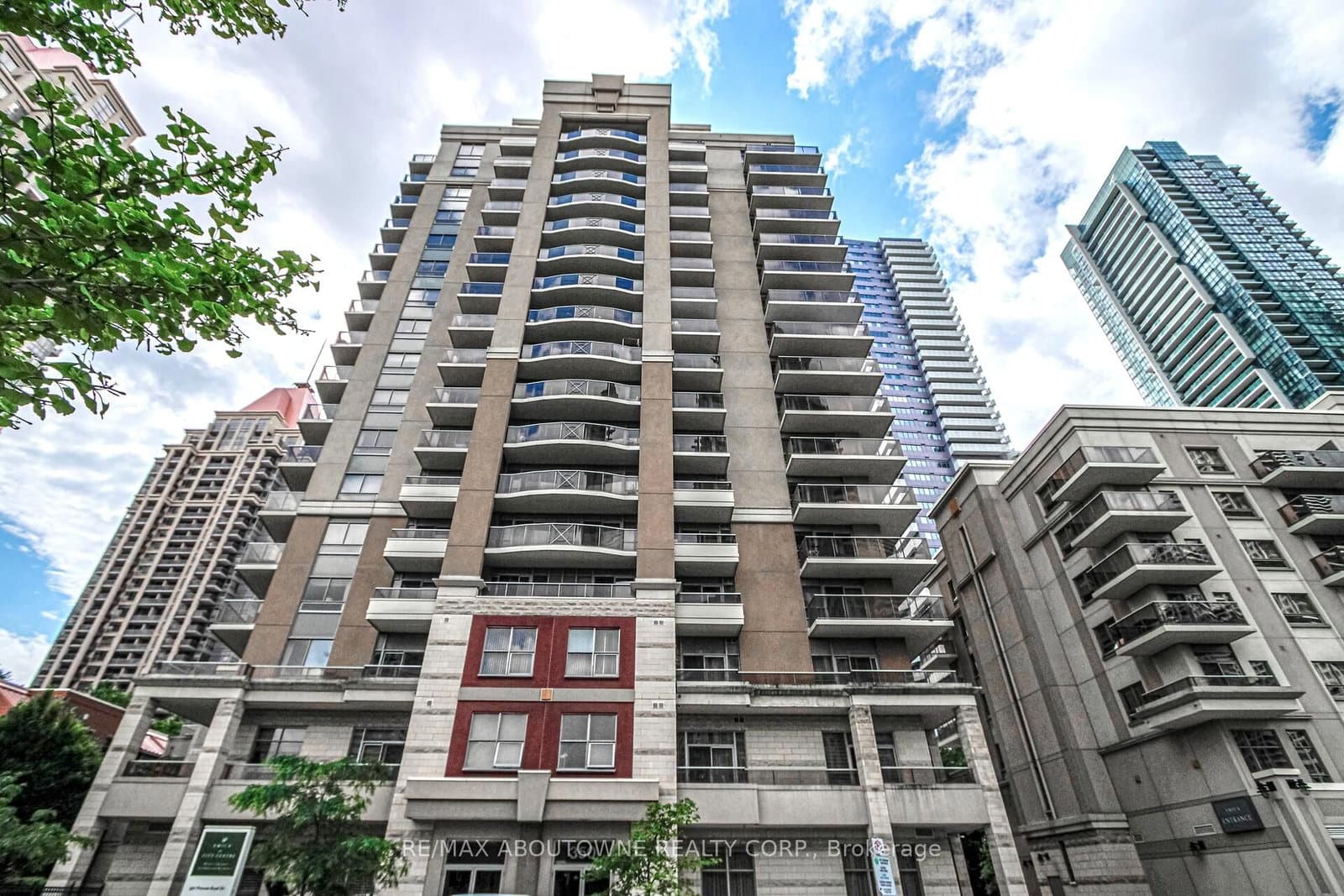 #1002 - 350 Princess Royal Drive