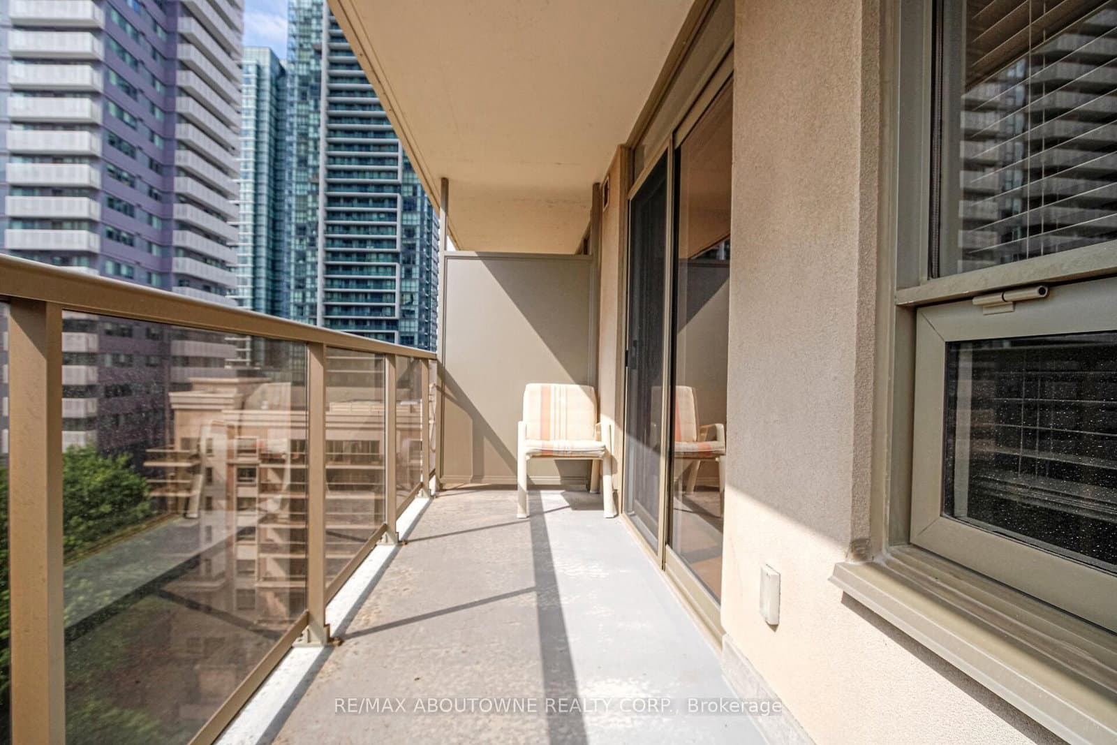 350 Princess Royal Drive, Unit 1002 thumbnail 21