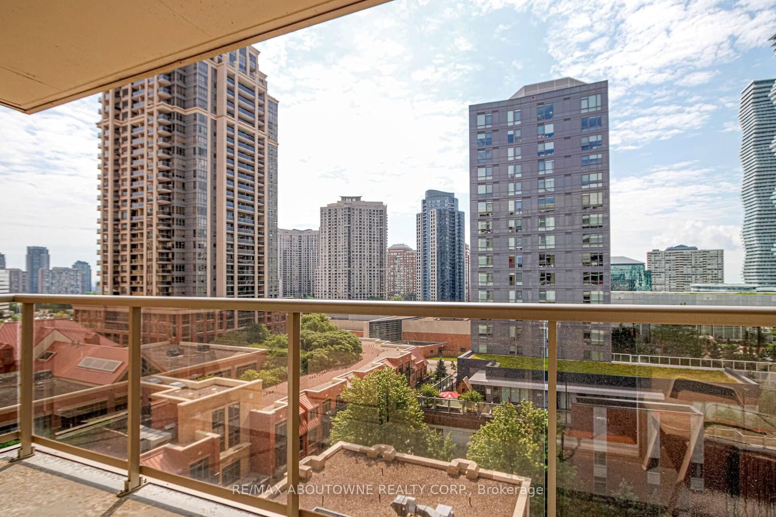 350 Princess Royal Drive, Unit 1002 thumbnail 24