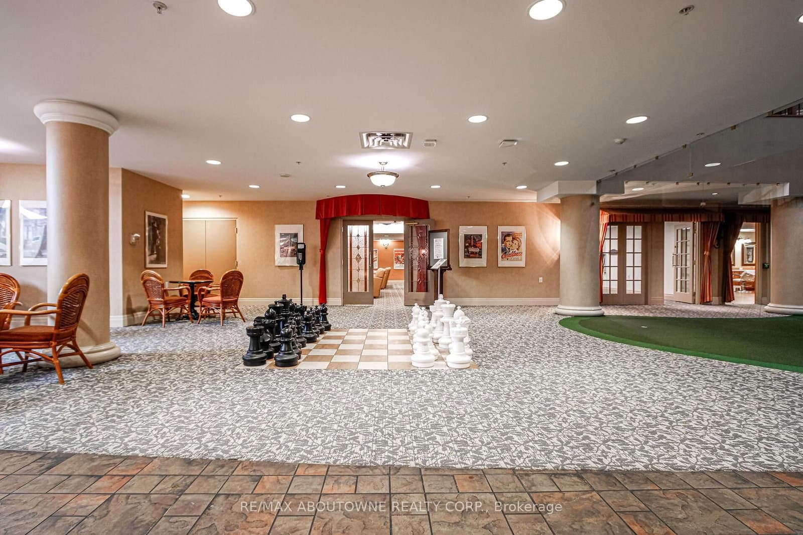350 Princess Royal Drive, Unit 1002 thumbnail 32