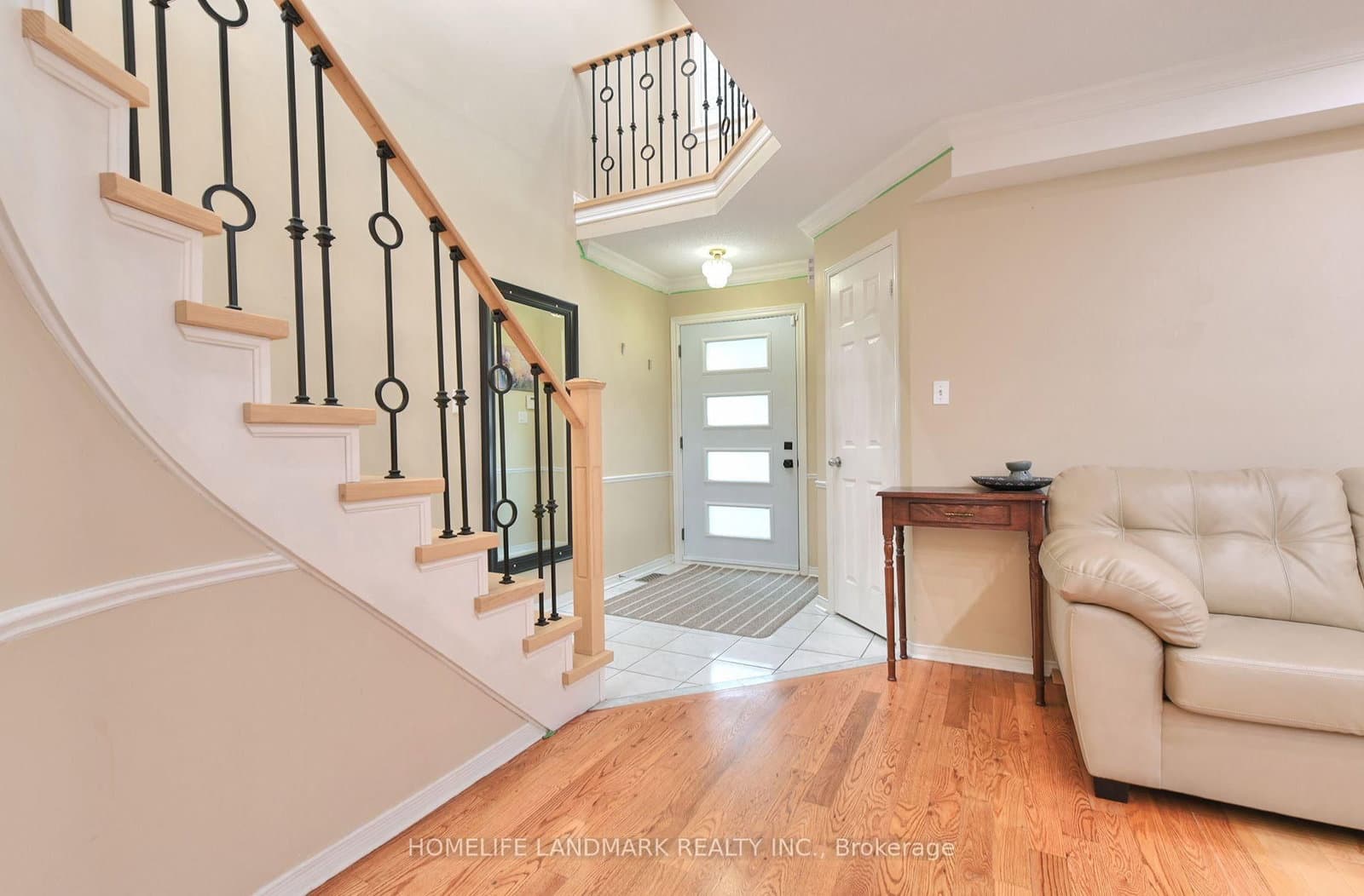 132 Muirland Crescent thumbnail 4