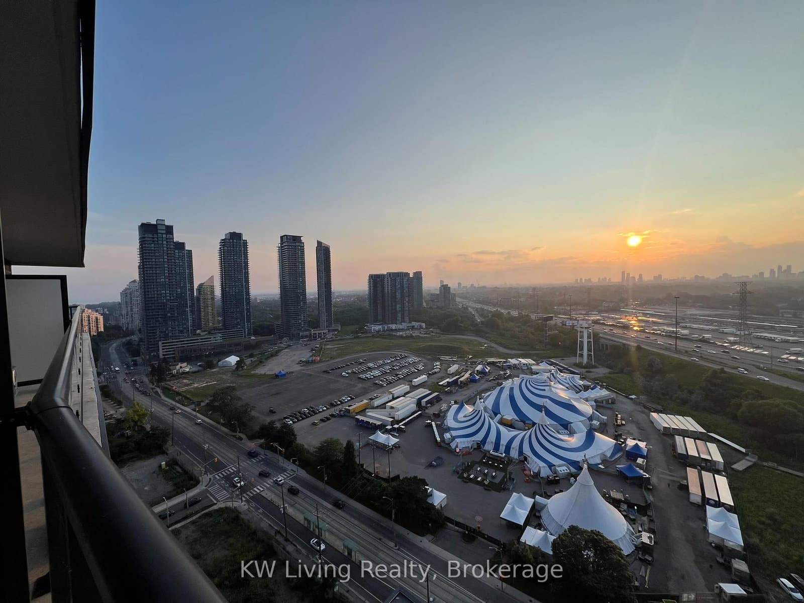 38 Annie Craig Drive, Unit 2410 thumbnail 13