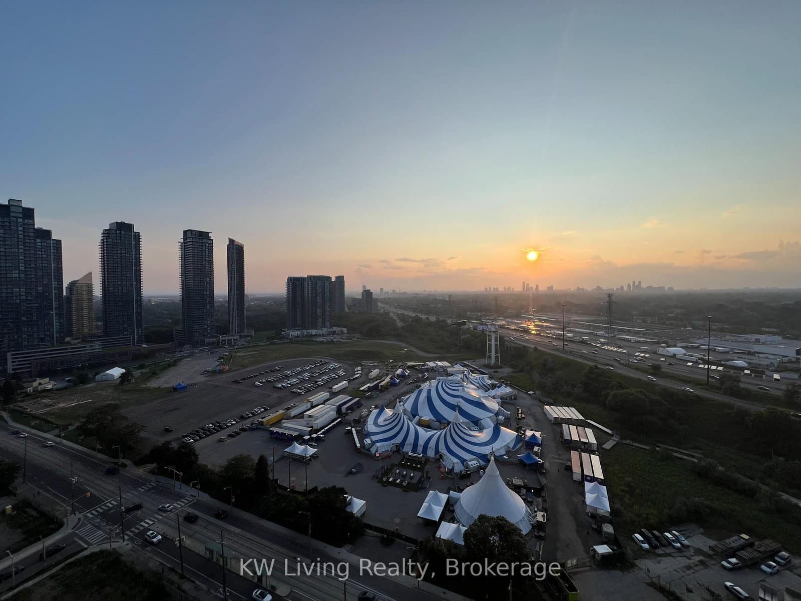 38 Annie Craig Drive, Unit 2410 thumbnail 14
