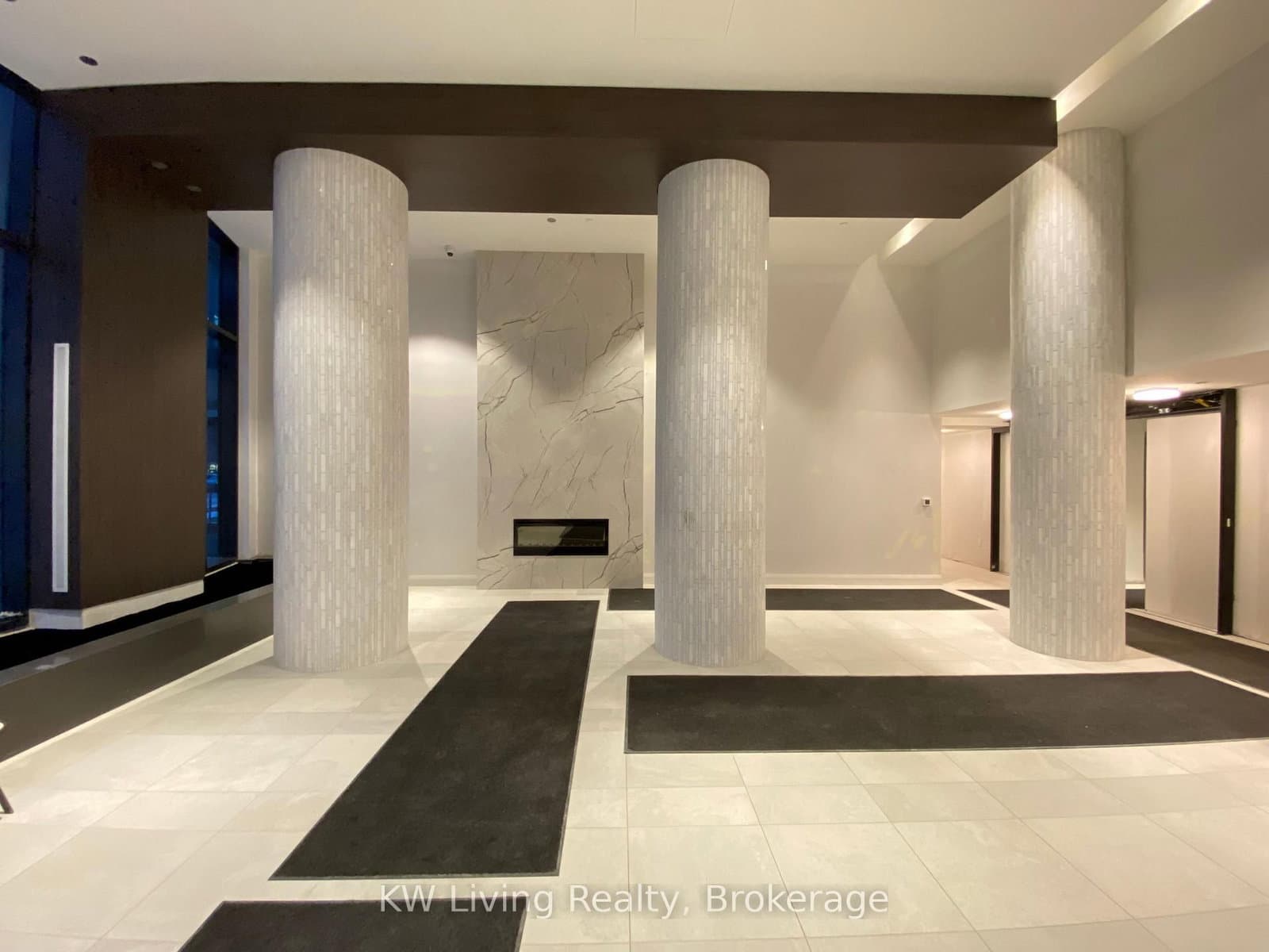 38 Annie Craig Drive, Unit 2410 thumbnail 6