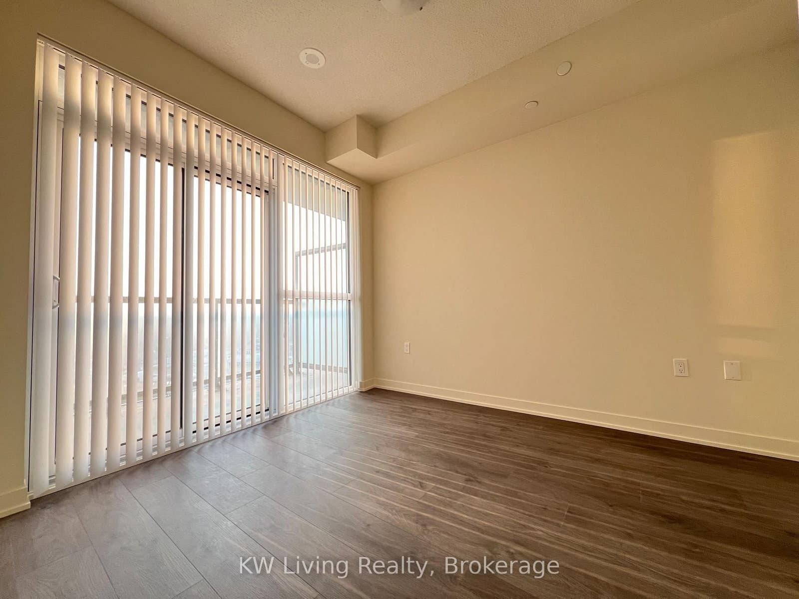 38 Annie Craig Drive, Unit 2410 thumbnail 9