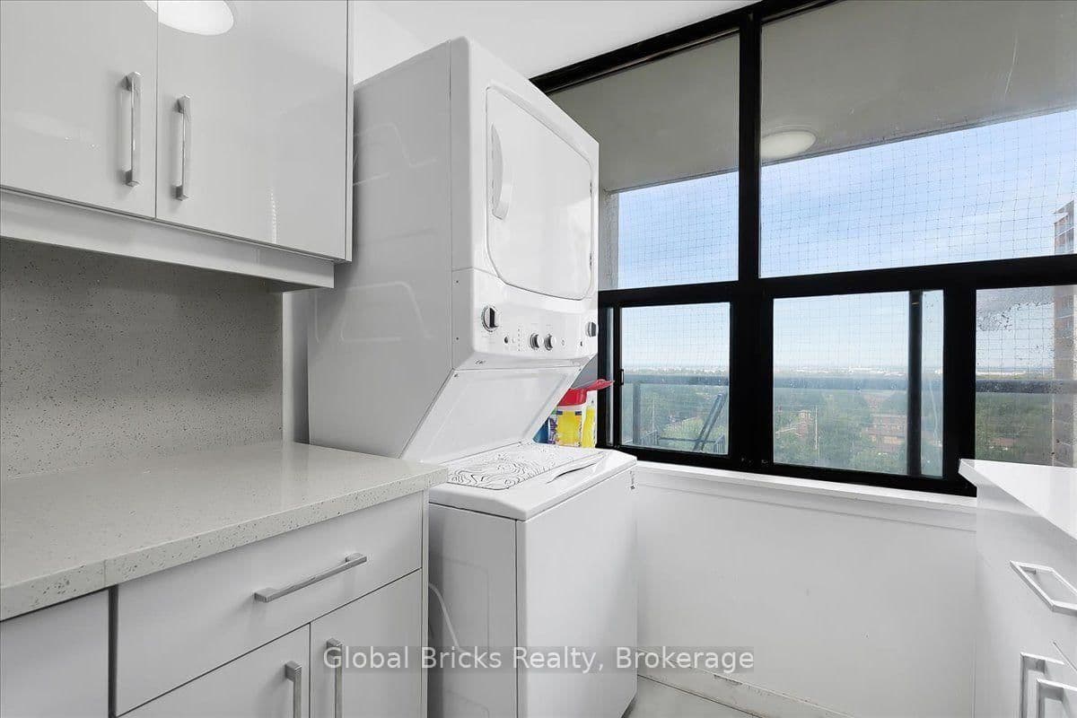 17 Knightsbridge Road, Unit 1103 thumbnail 11