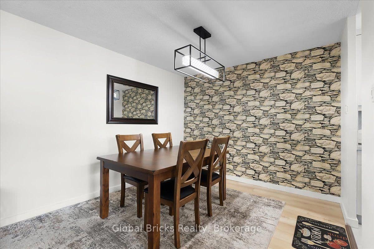 17 Knightsbridge Road, Unit 1103 thumbnail 13