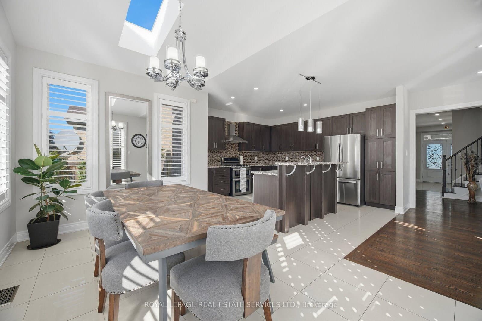 8 Wardsville Drive thumbnail 16