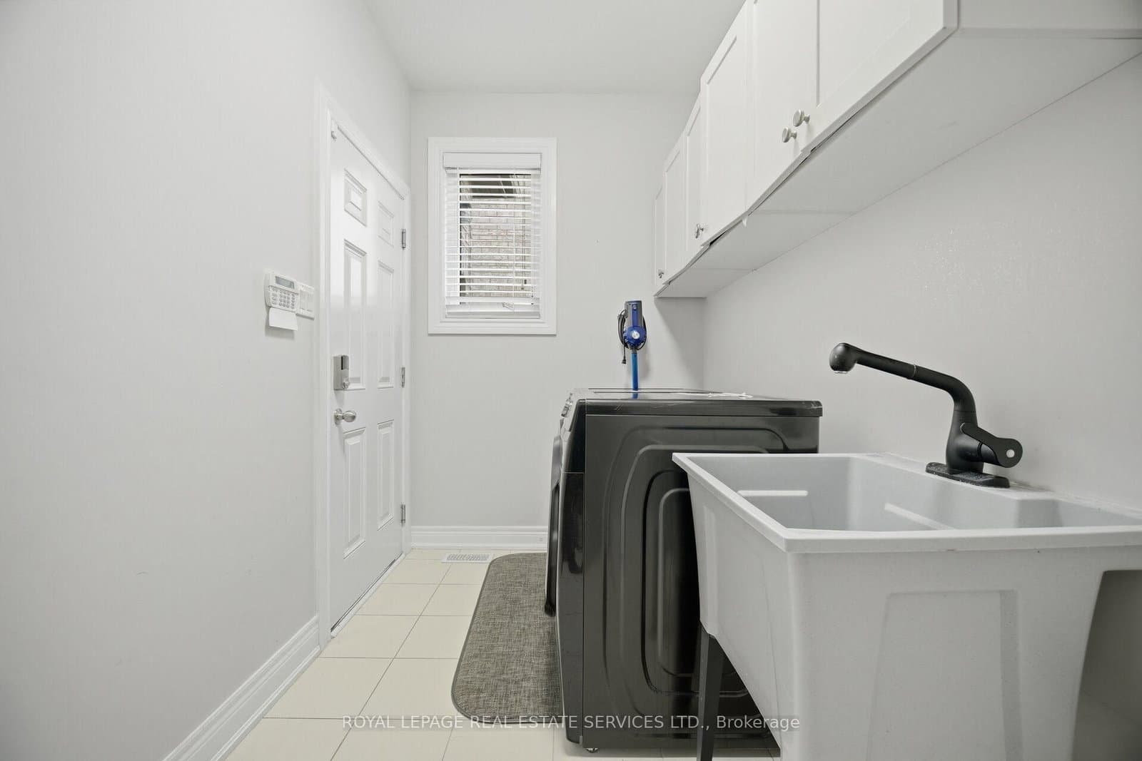 8 Wardsville Drive thumbnail 32