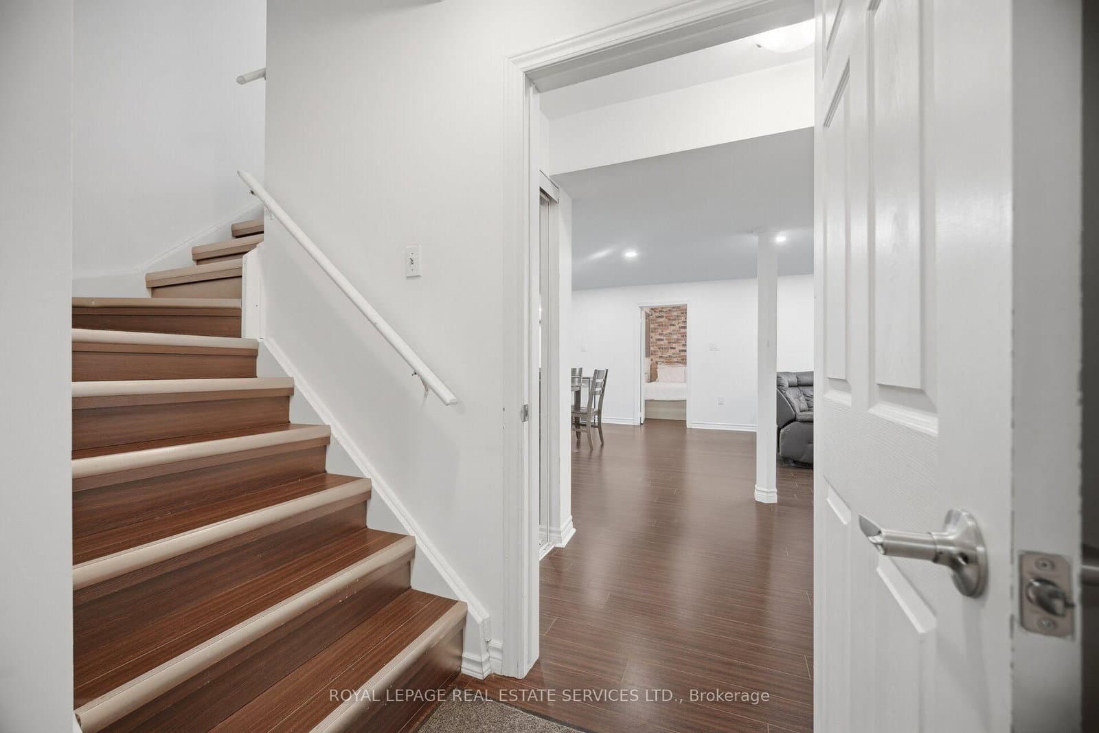 8 Wardsville Drive thumbnail 34