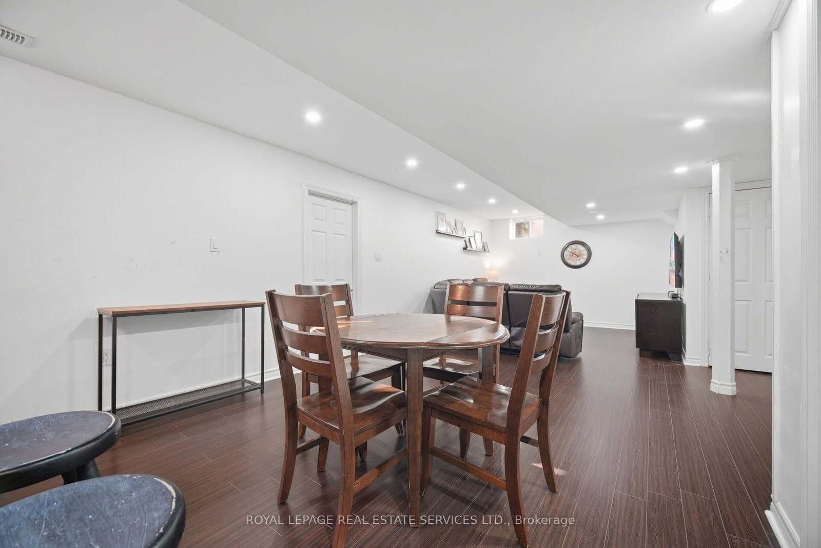 8 Wardsville Drive thumbnail 38