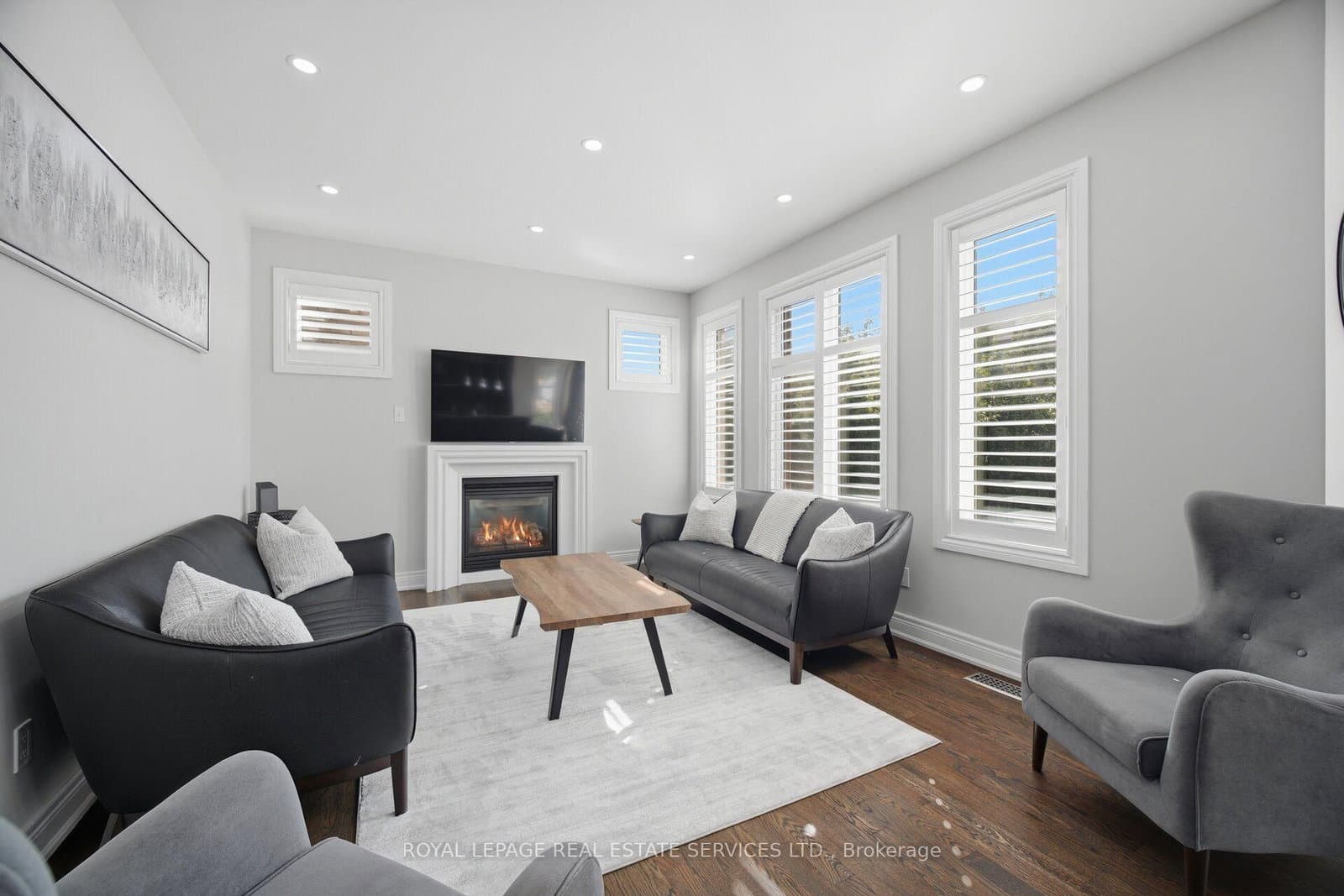 8 Wardsville Drive thumbnail 9