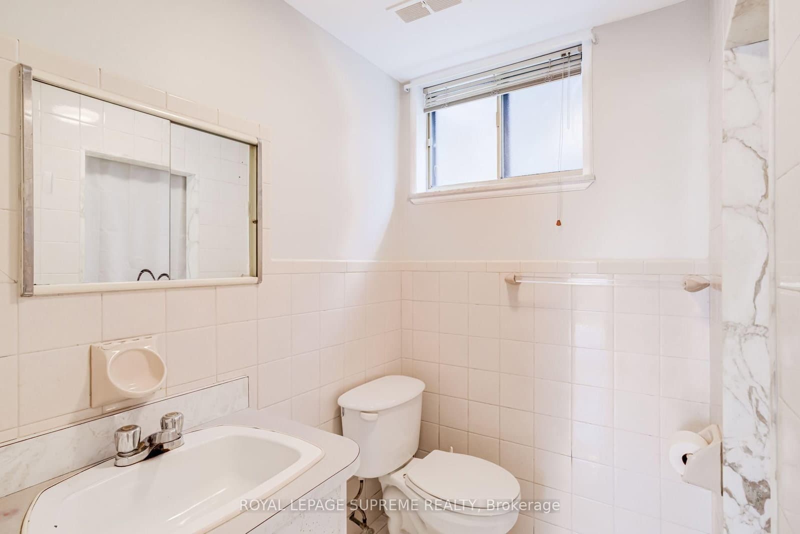 5 Paramount Court, Unit Bsmt thumbnail 18