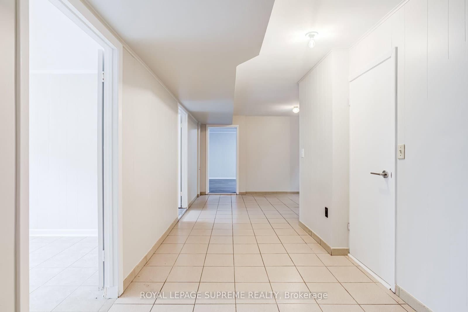 5 Paramount Court, Unit Bsmt thumbnail 6
