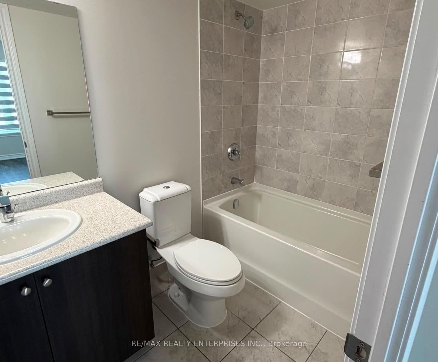 716 Main Street E, Unit 502 thumbnail 7
