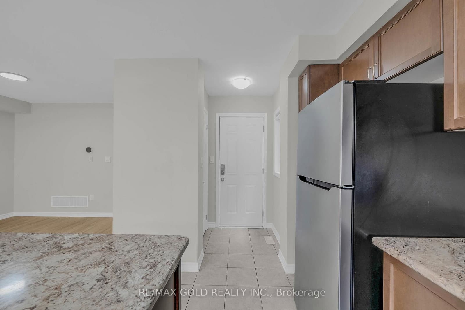 94 Benhurst Crescent thumbnail 18