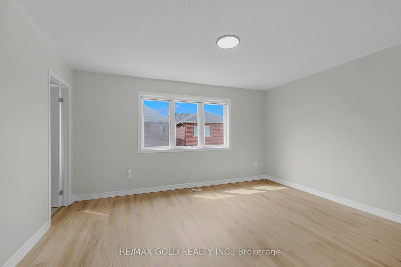 94 Benhurst Crescent thumbnail 21