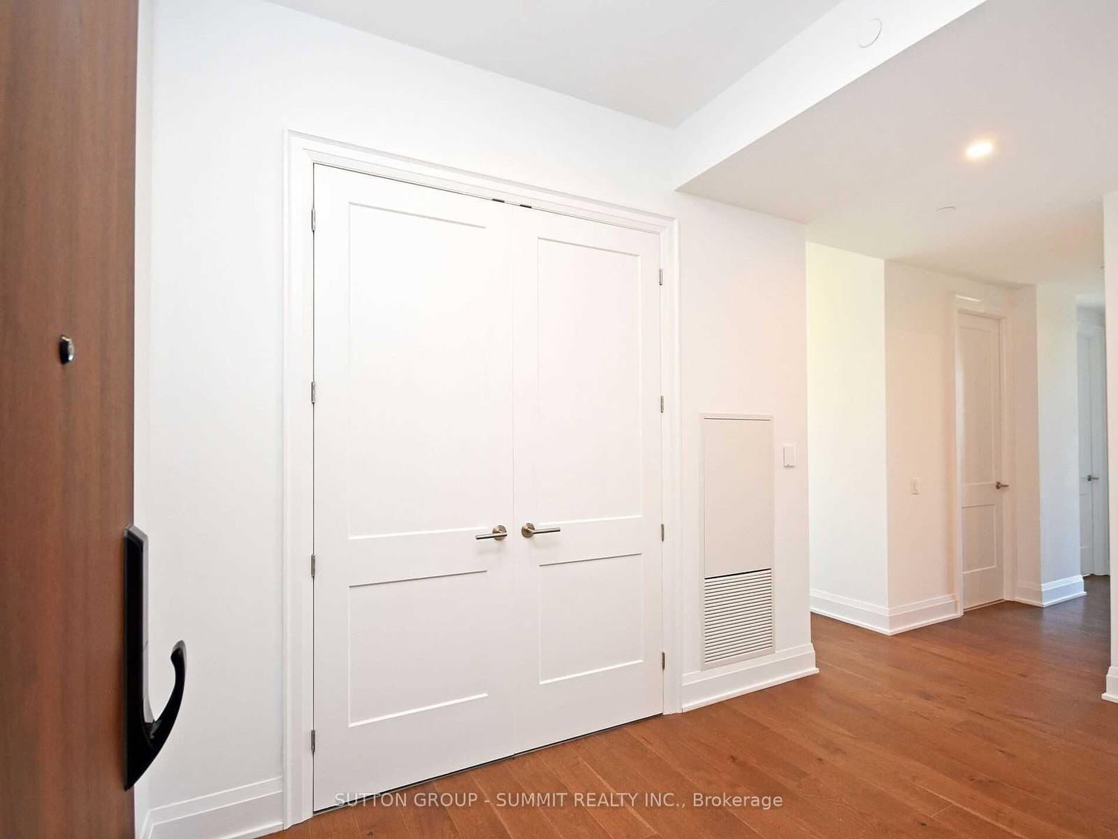 21 PARK Street E, Unit 1606 thumbnail 10