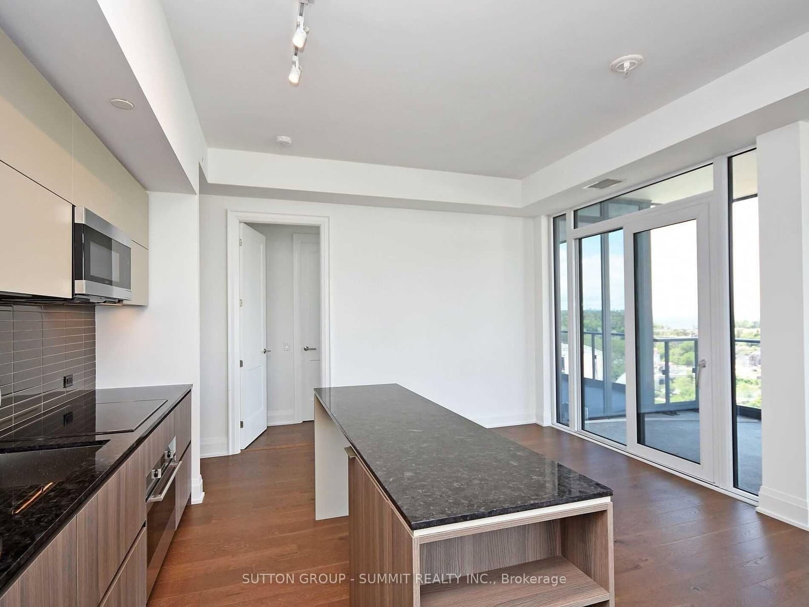 21 PARK Street E, Unit 1606 thumbnail 24