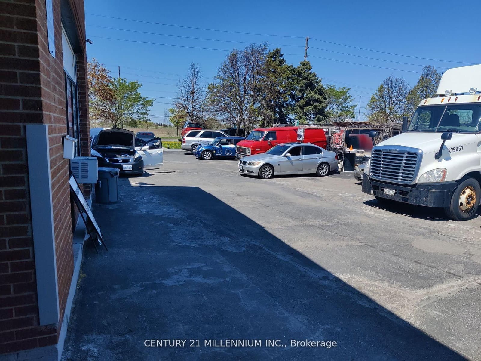 1 Steinway Boulevard, Unit 13 thumbnail 10