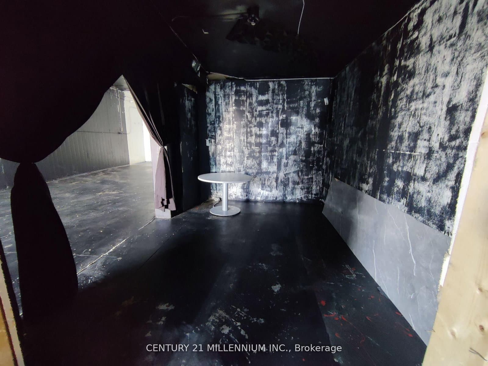 1 Steinway Boulevard, Unit 13 thumbnail 6