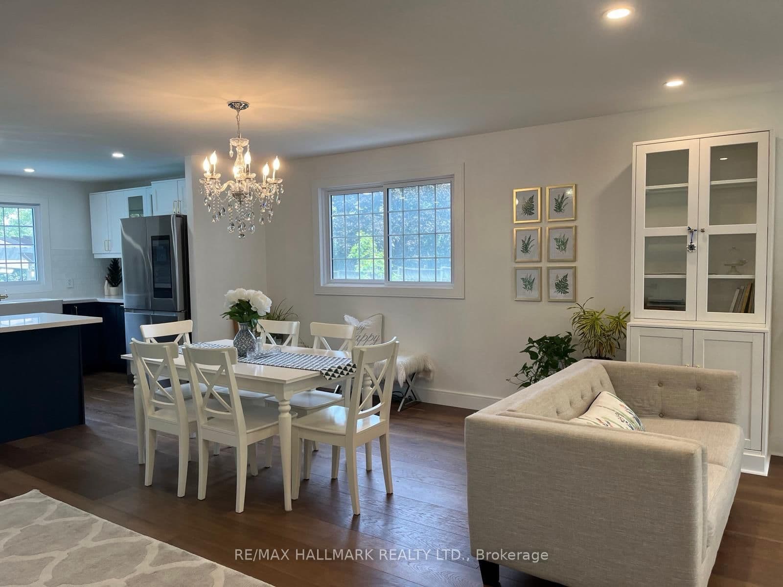 6089 Starfield Crescent thumbnail 10