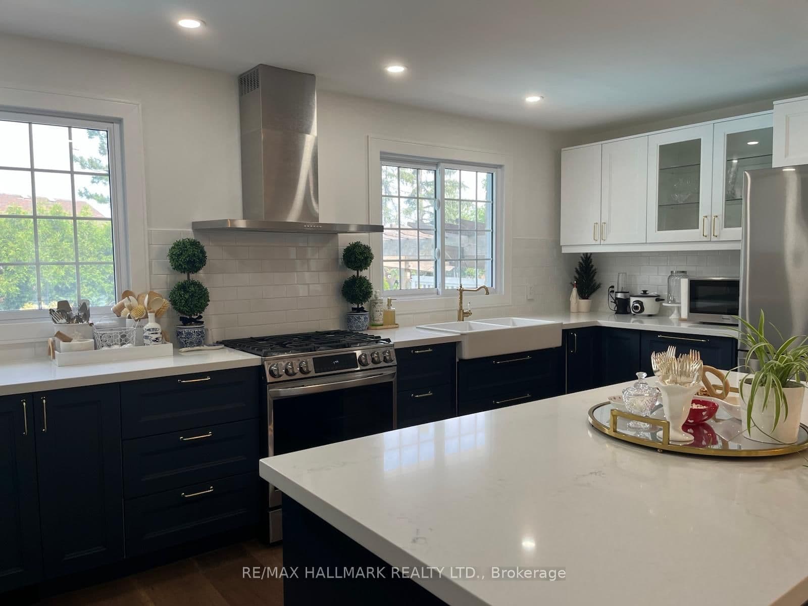 6089 Starfield Crescent thumbnail 7