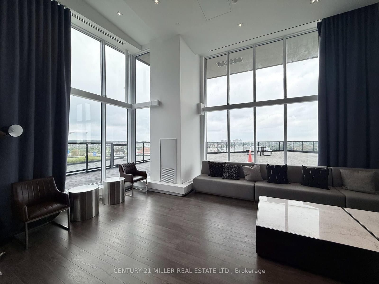 297 Oak Walk Drive, Unit 1904 thumbnail 14