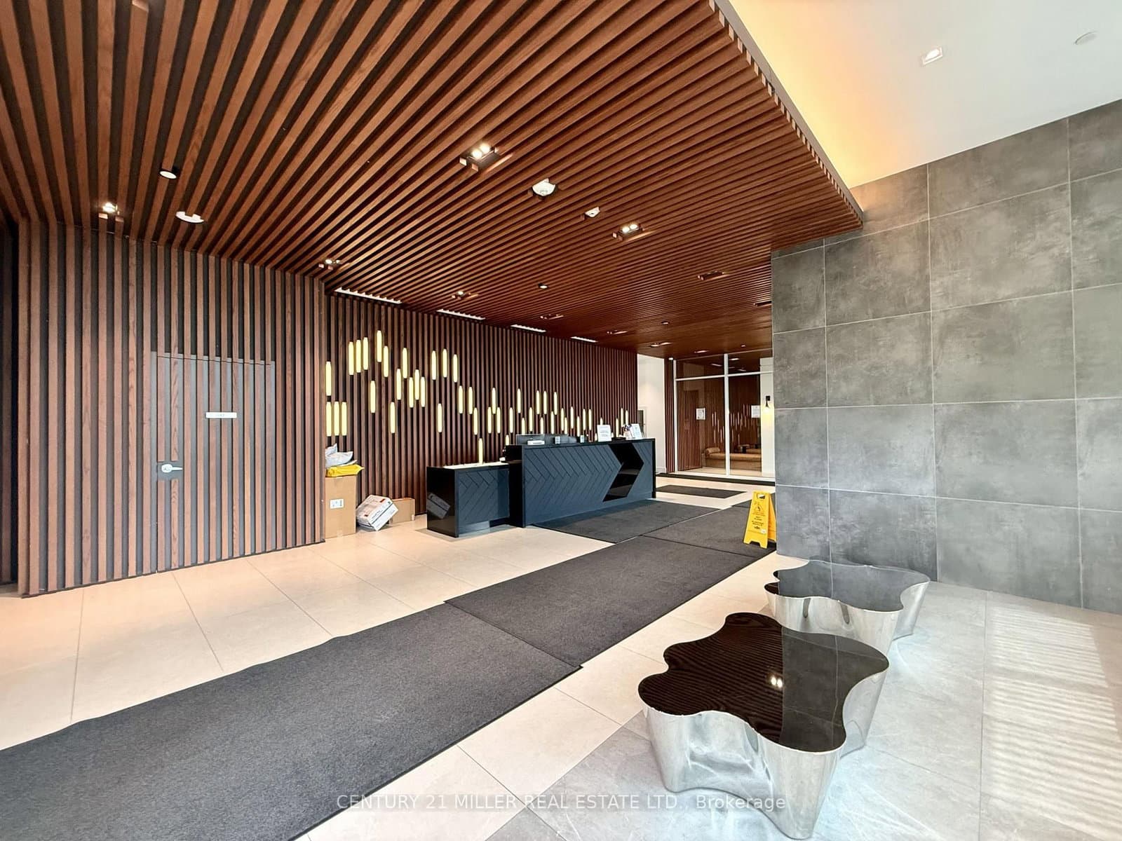 297 Oak Walk Drive, Unit 1904 thumbnail 3